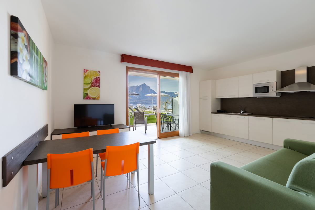 Apartment-Yellow